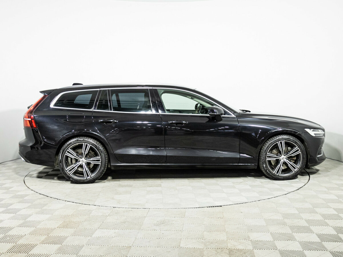 Volvo V60 с пробегом — 2018 год. Фото: #3