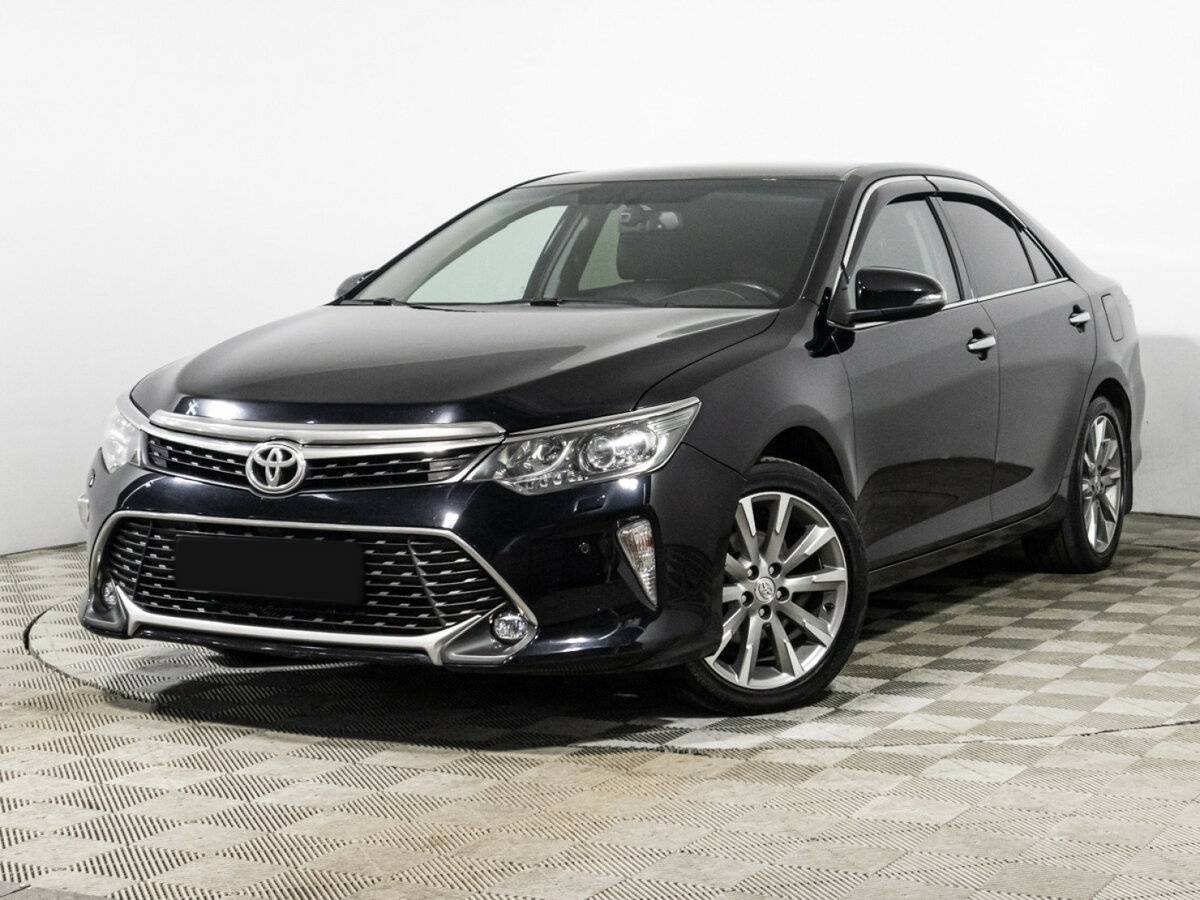 Toyota Camry с пробегом — 2017 год. Фото: #0
