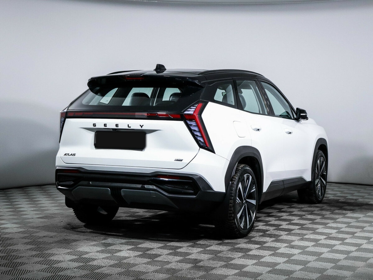 Geely Atlas с пробегом — 2024 год. Фото: #5