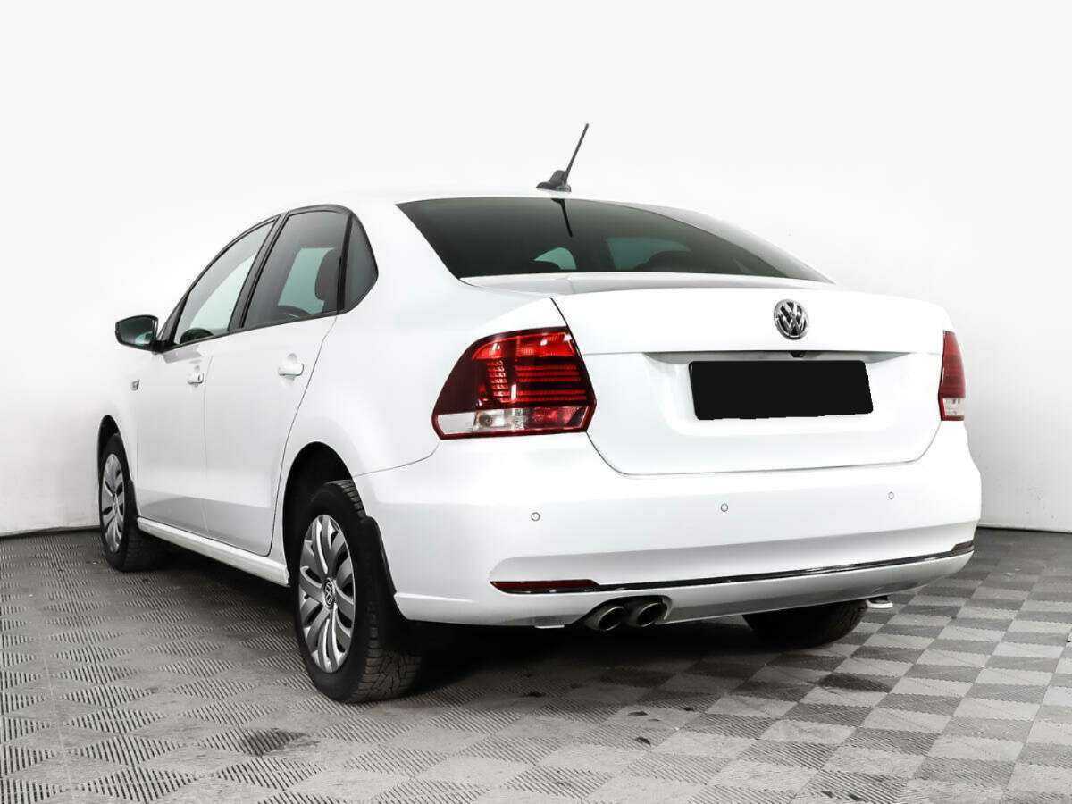 Volkswagen Polo с пробегом — 2018 год. Фото: #6