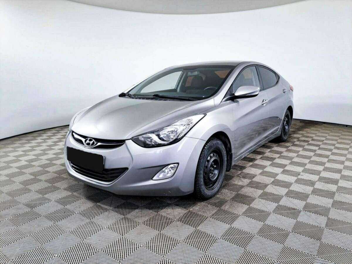 Hyundai Elantra с пробегом — 2013 год. Фото: #0