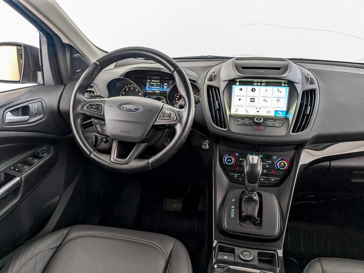 Ford Kuga с пробегом — 2017 год. Фото: #23