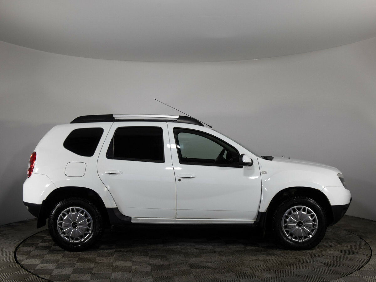 Renault Duster с пробегом — 2014 год. Фото: #3