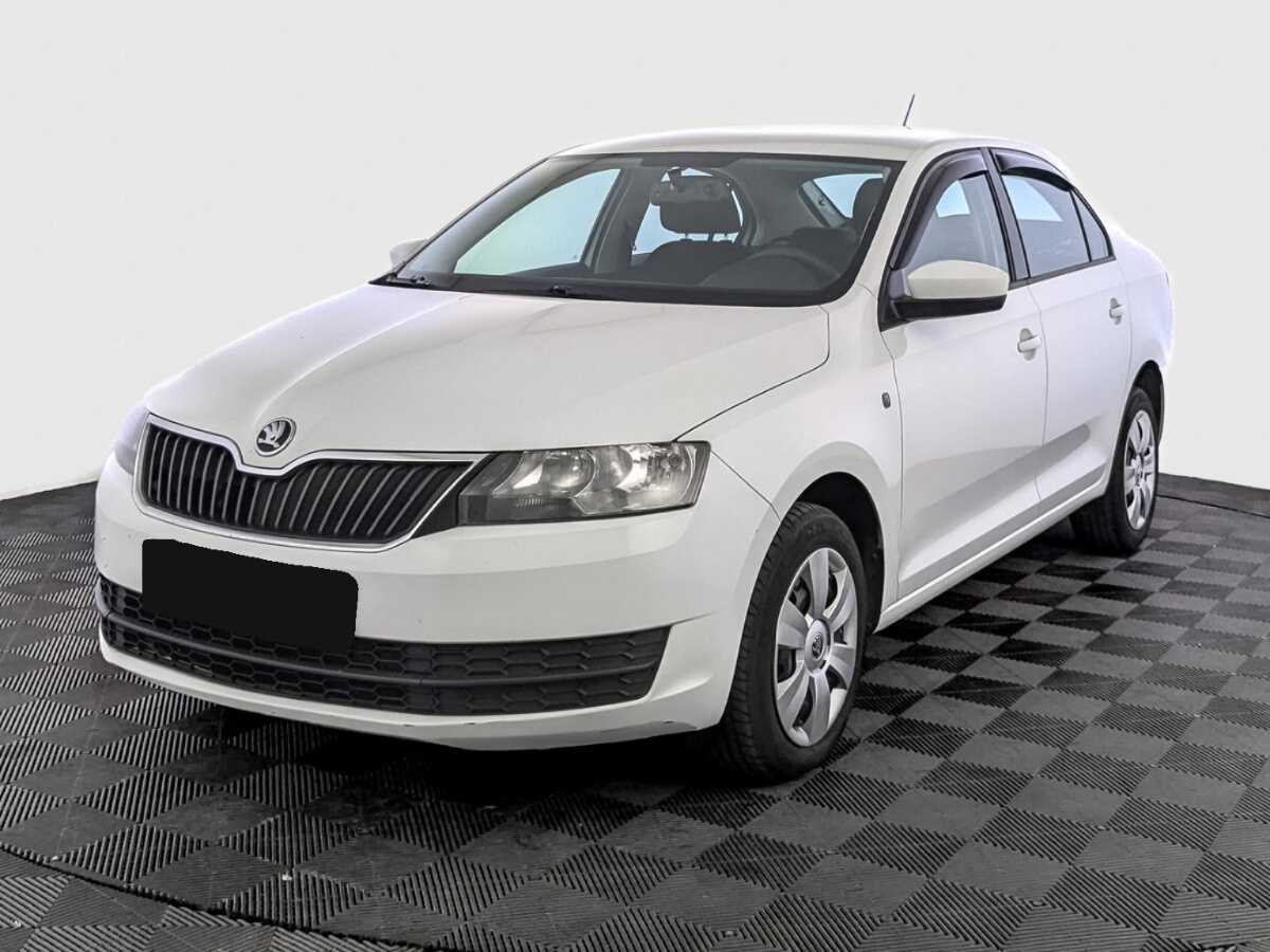 Skoda Rapid с пробегом — 2015 год. Фото: #0