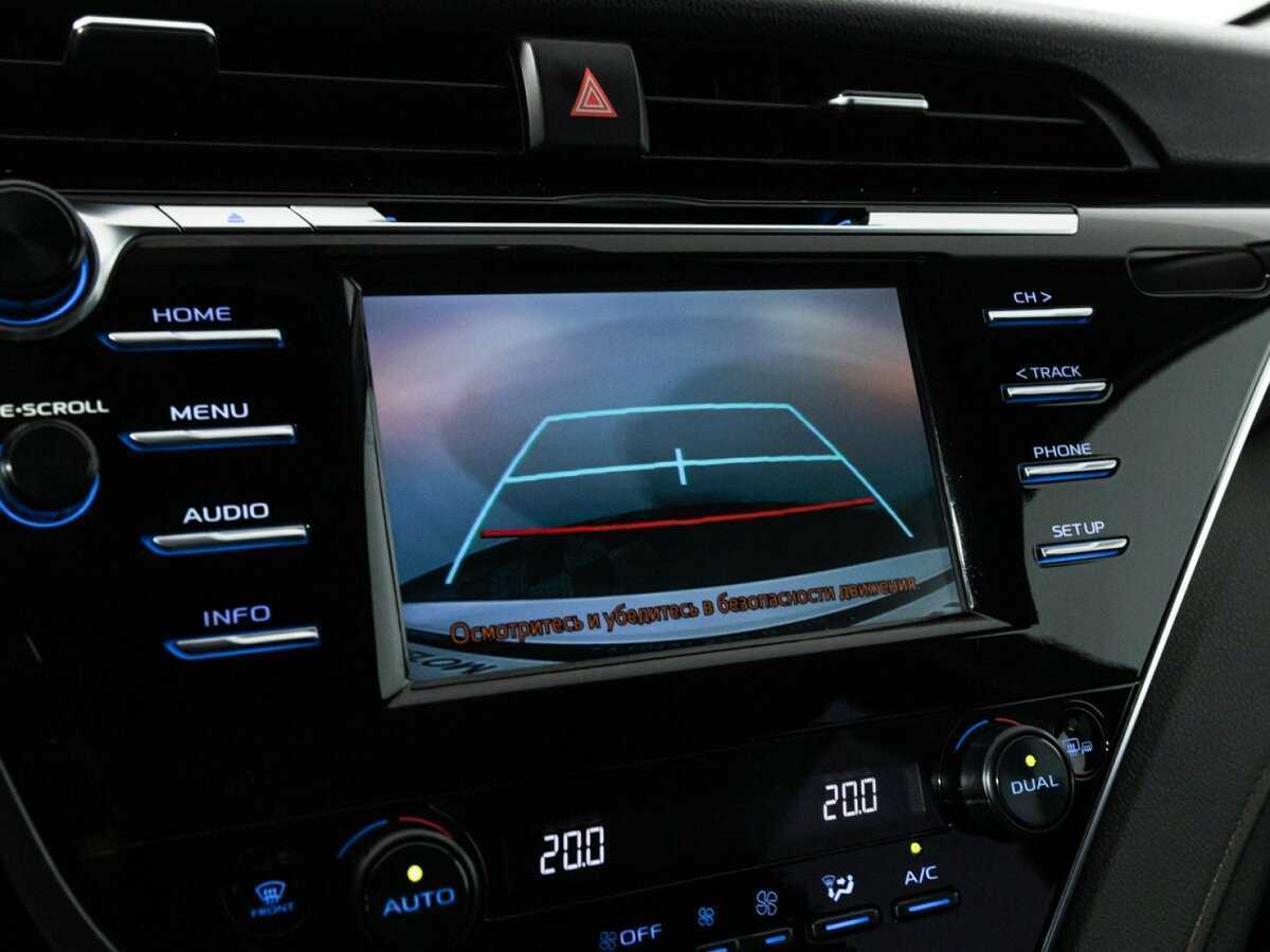 Toyota Camry с пробегом — 2019 год. Фото: #12