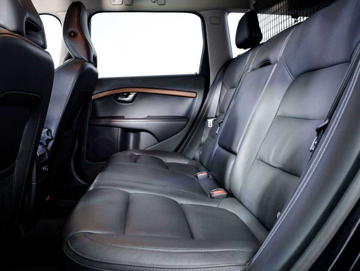 Volvo XC70 с пробегом — 2014 год. Фото: #11