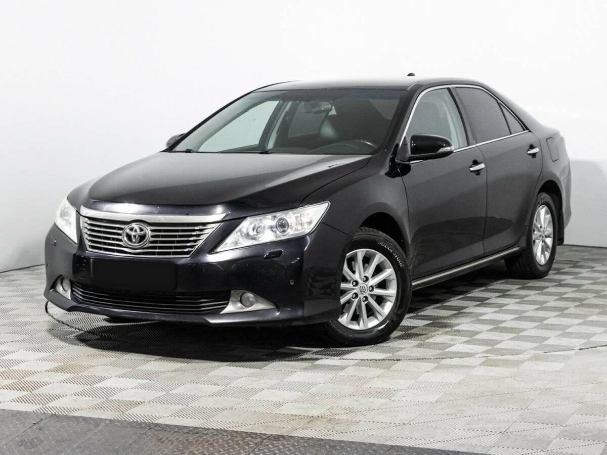 Toyota Camry с пробегом — 2014 год. Фото: #0