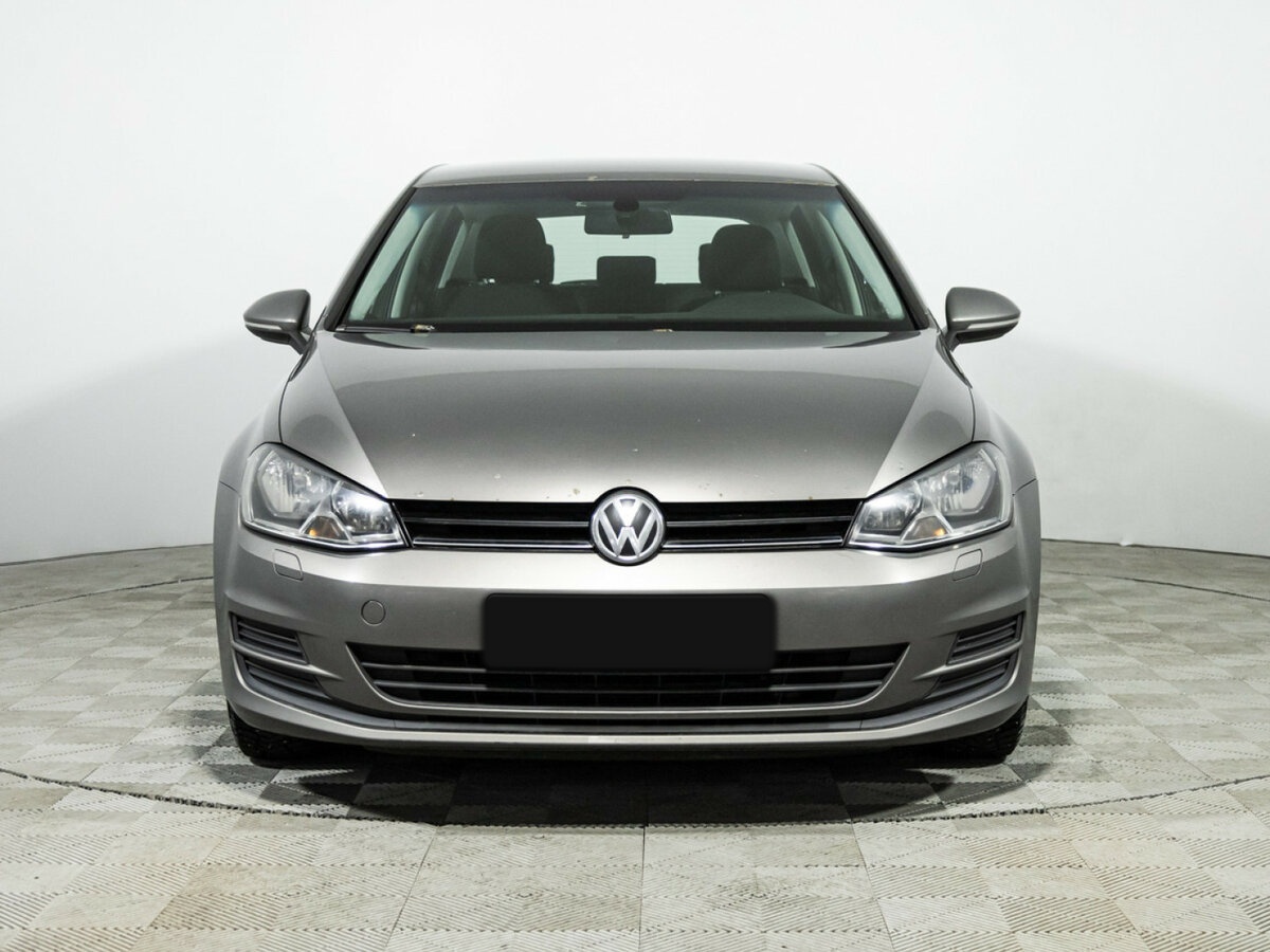 Volkswagen Golf с пробегом — 2013 год. Фото: #1