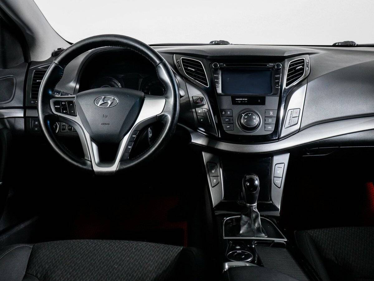 Hyundai i40 с пробегом — 2013 год. Фото: #11