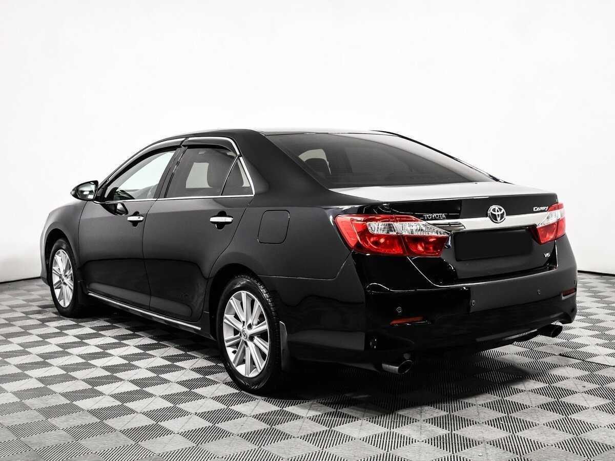 Toyota Camry с пробегом — 2013 год. Фото: #6