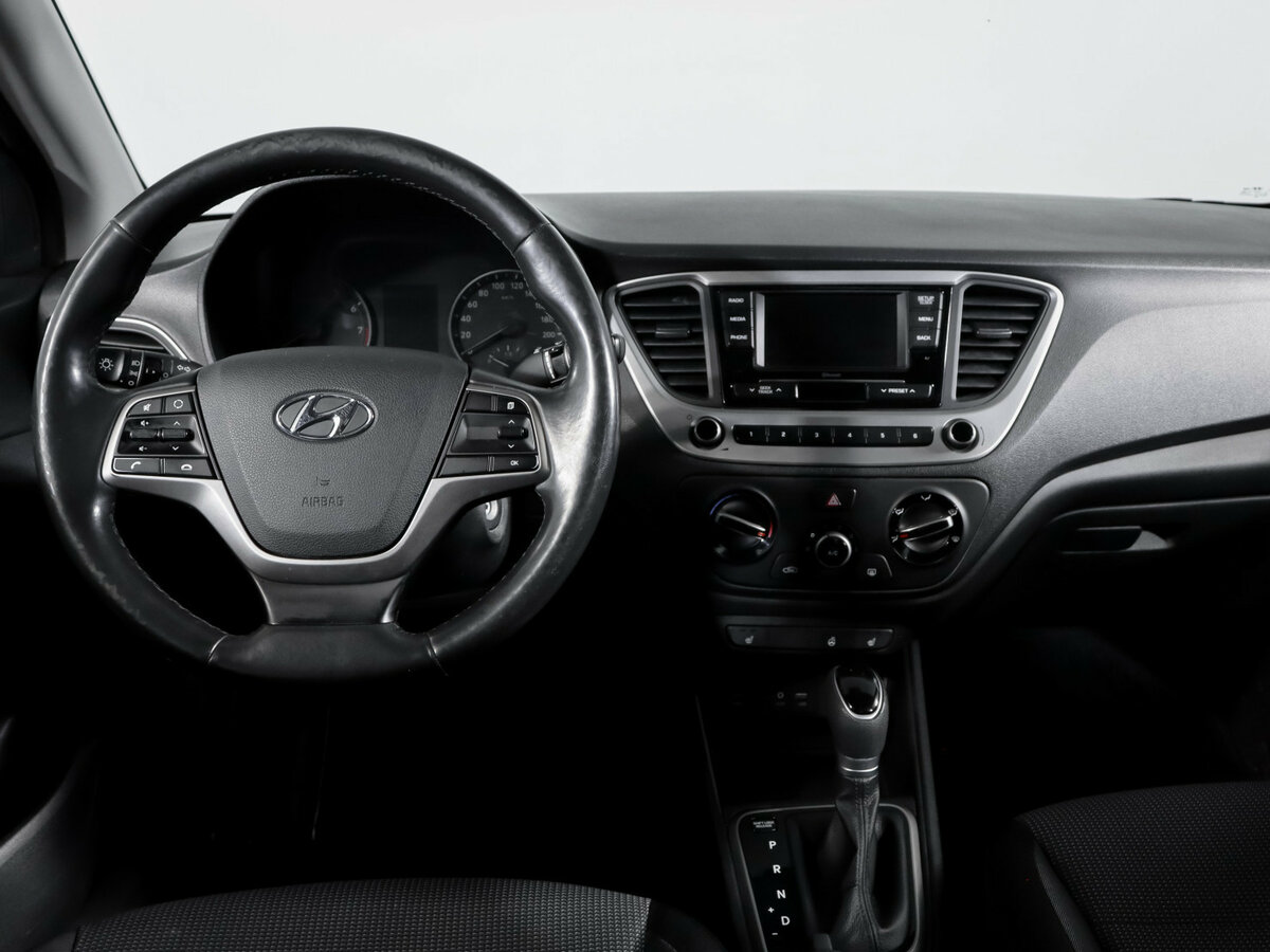 Hyundai Solaris с пробегом — 2018 год. Фото: #9