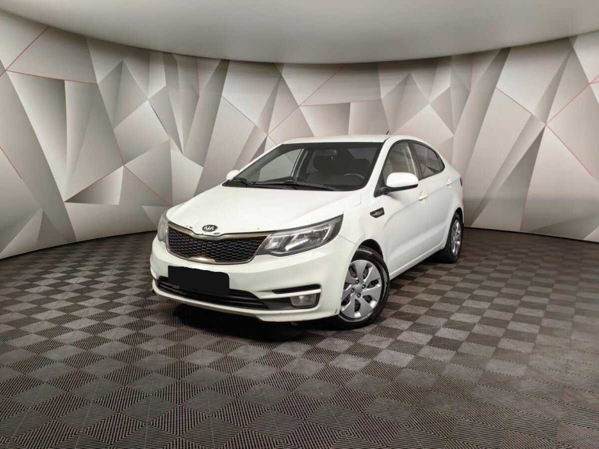 Kia Rio с пробегом — 2015 год. Посмотреть фото