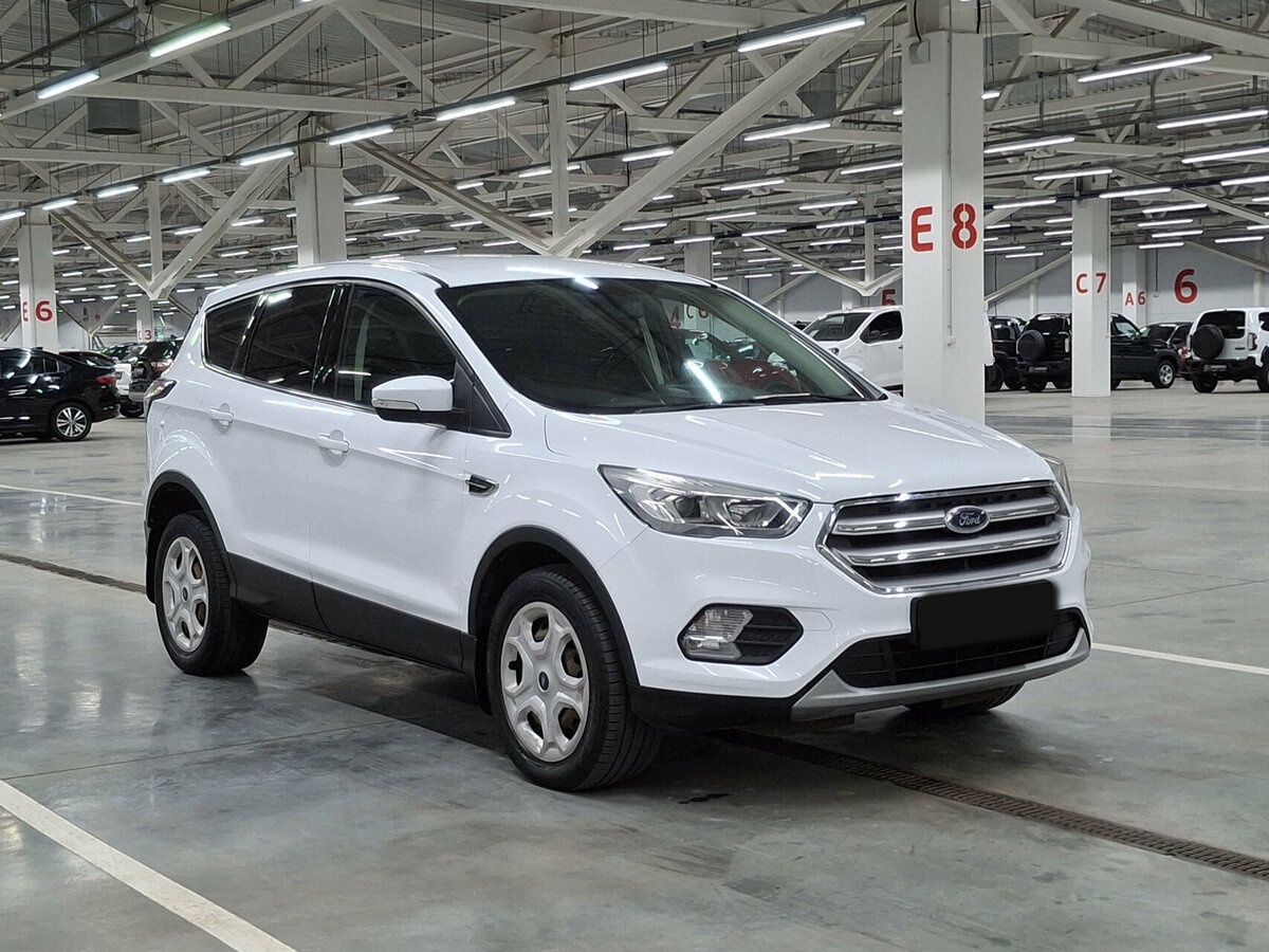 Ford Kuga с пробегом — 2018 год. Фото: #2