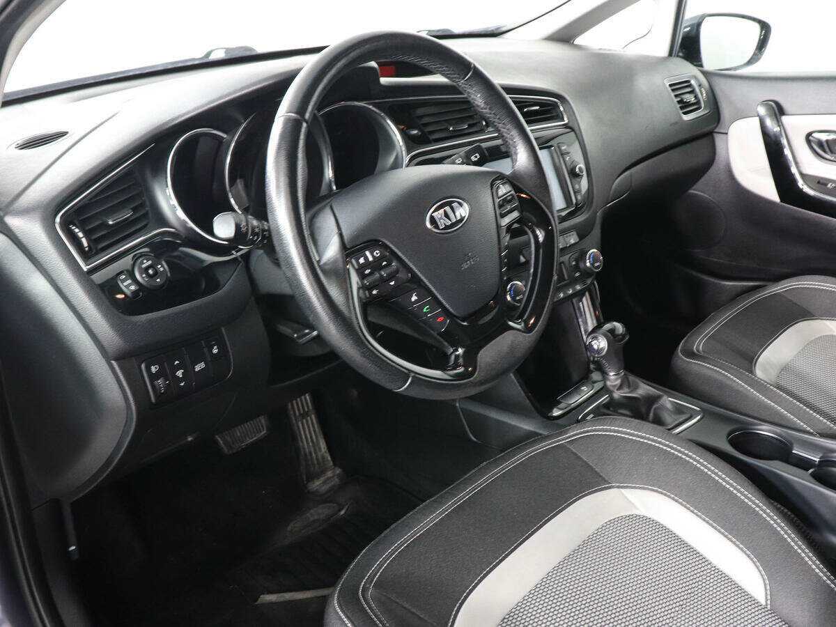 Kia Ceed с пробегом — 2018 год. Фото: #8