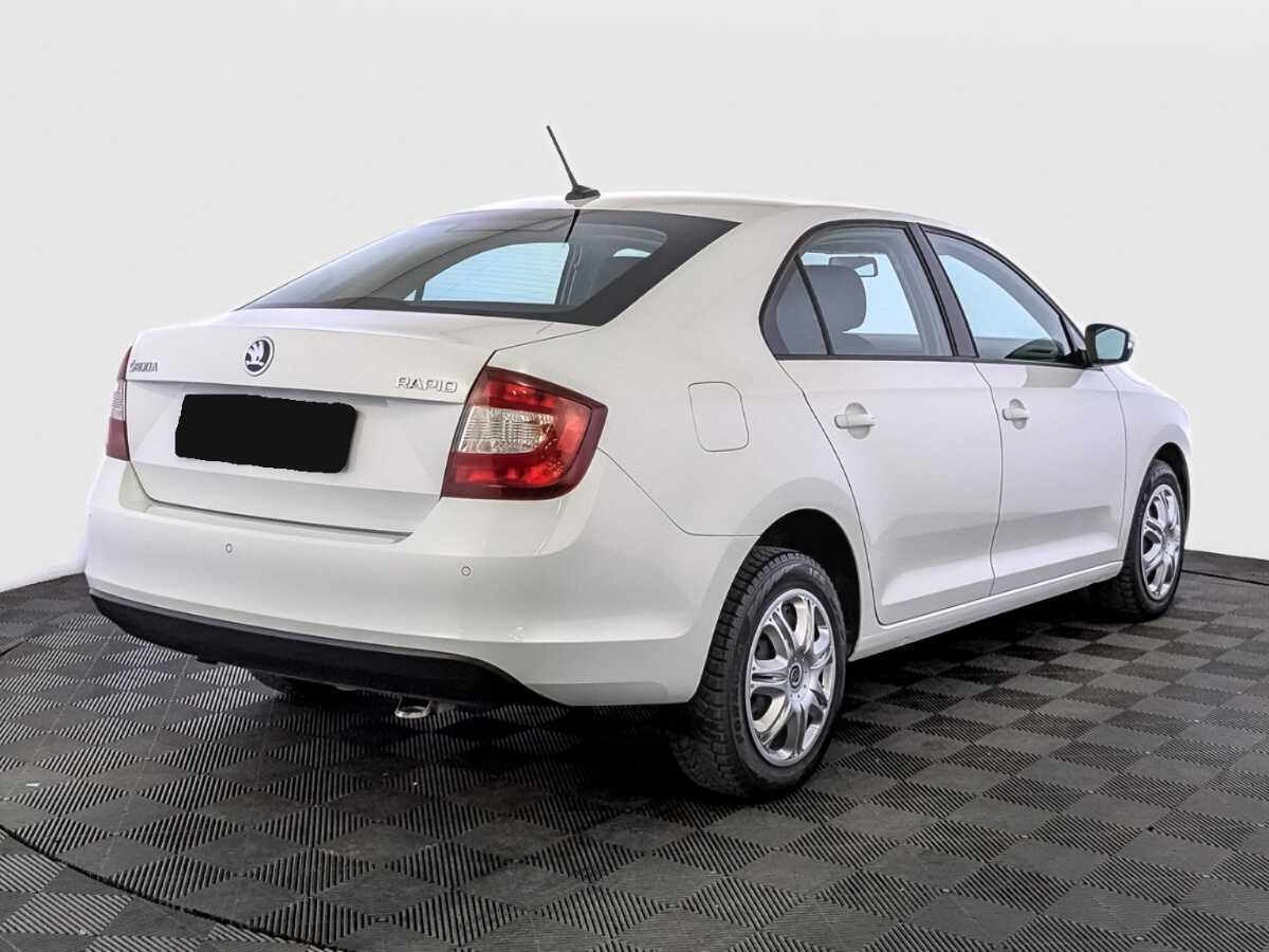Skoda Rapid с пробегом — 2019 год. Фото: #4