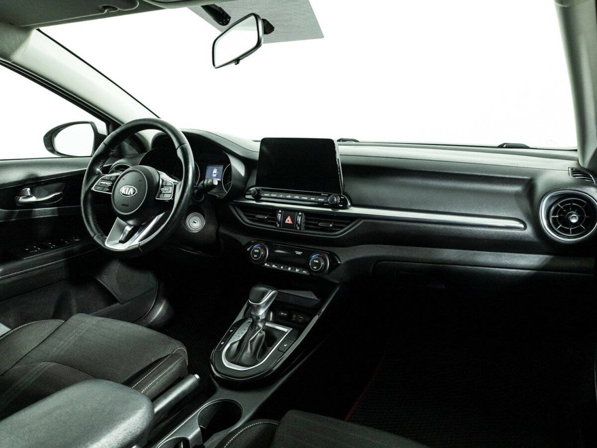 Kia Cerato с пробегом — 2020 год. Фото: #9