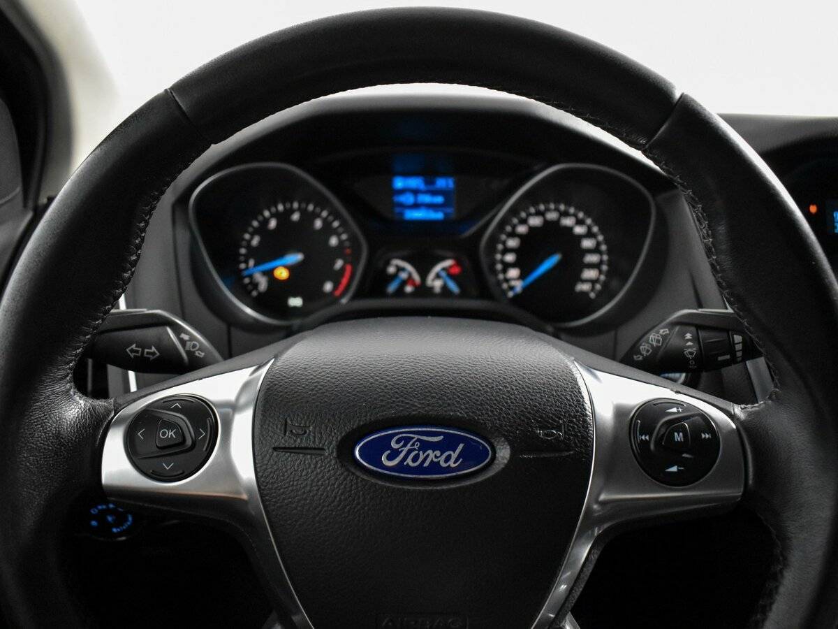 Ford Focus с пробегом — 2013 год. Фото: #14