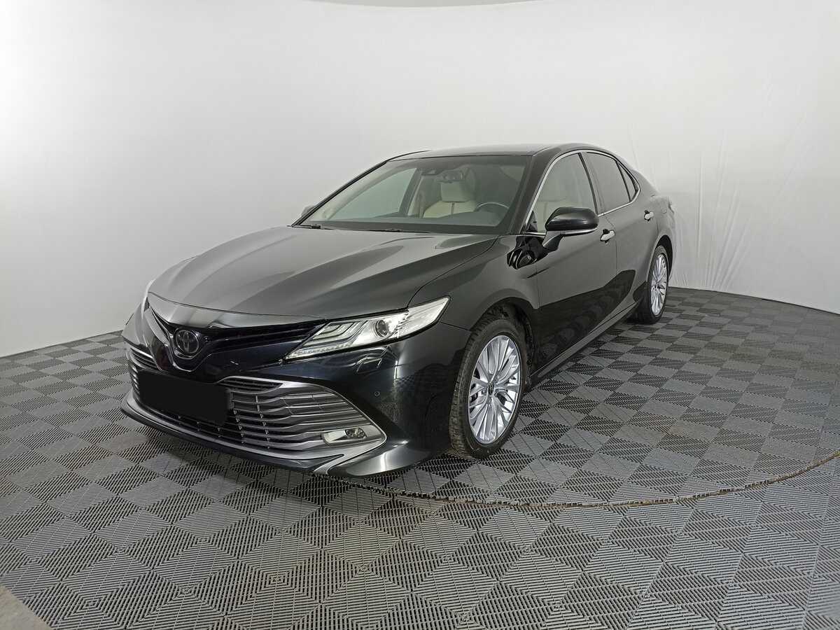 Toyota Camry с пробегом — 2020 год. Посмотреть фото