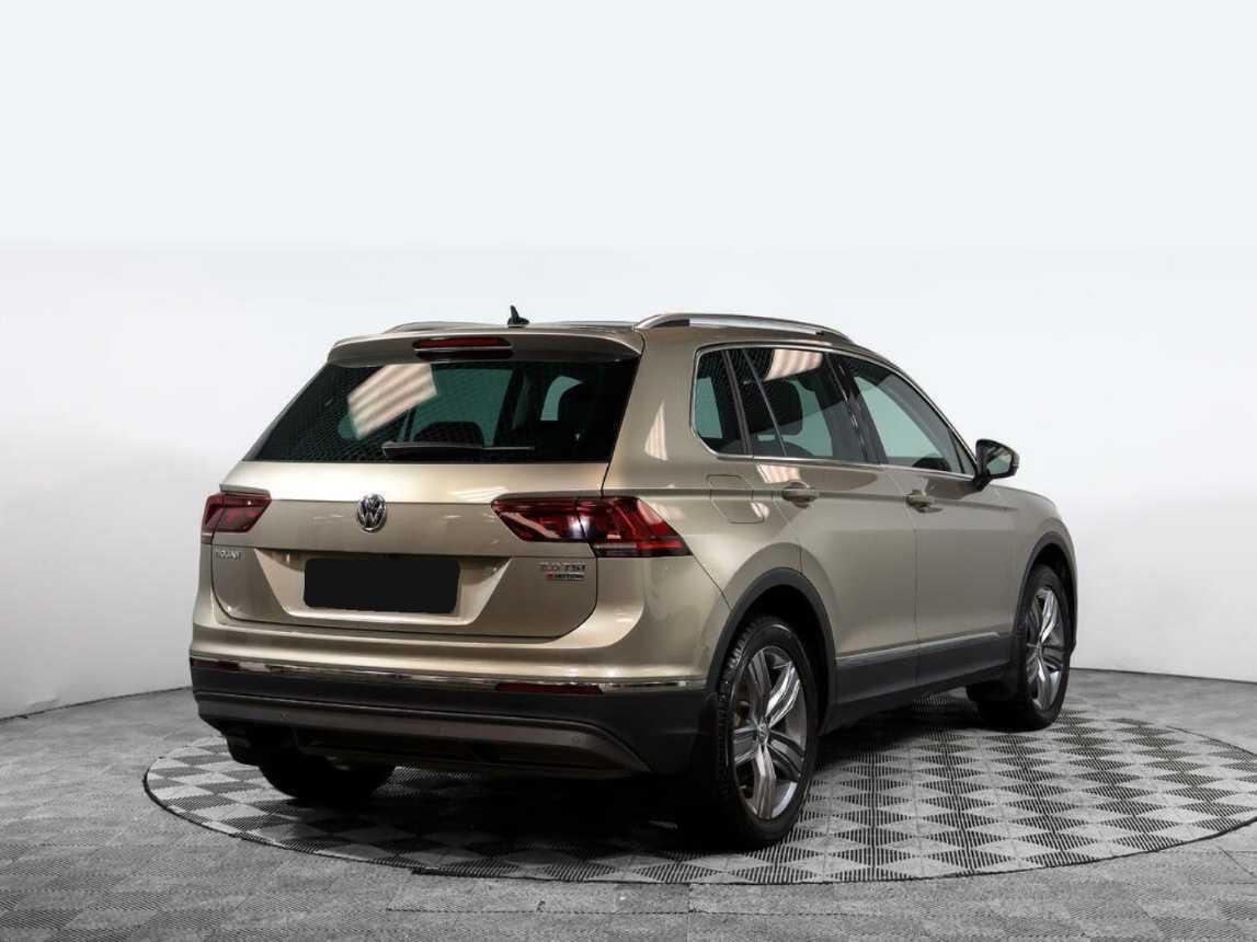 Volkswagen Tiguan с пробегом — 2017 год. Фото: #3