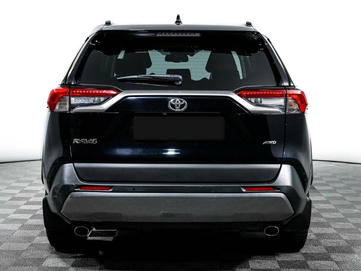 Toyota RAV4 с пробегом — 2019 год. Фото: #5