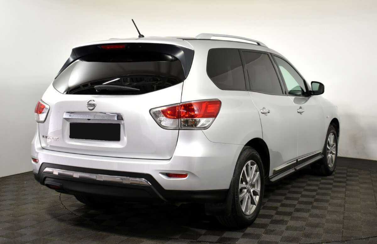 Nissan Pathfinder с пробегом — 2015 год. Фото: #3