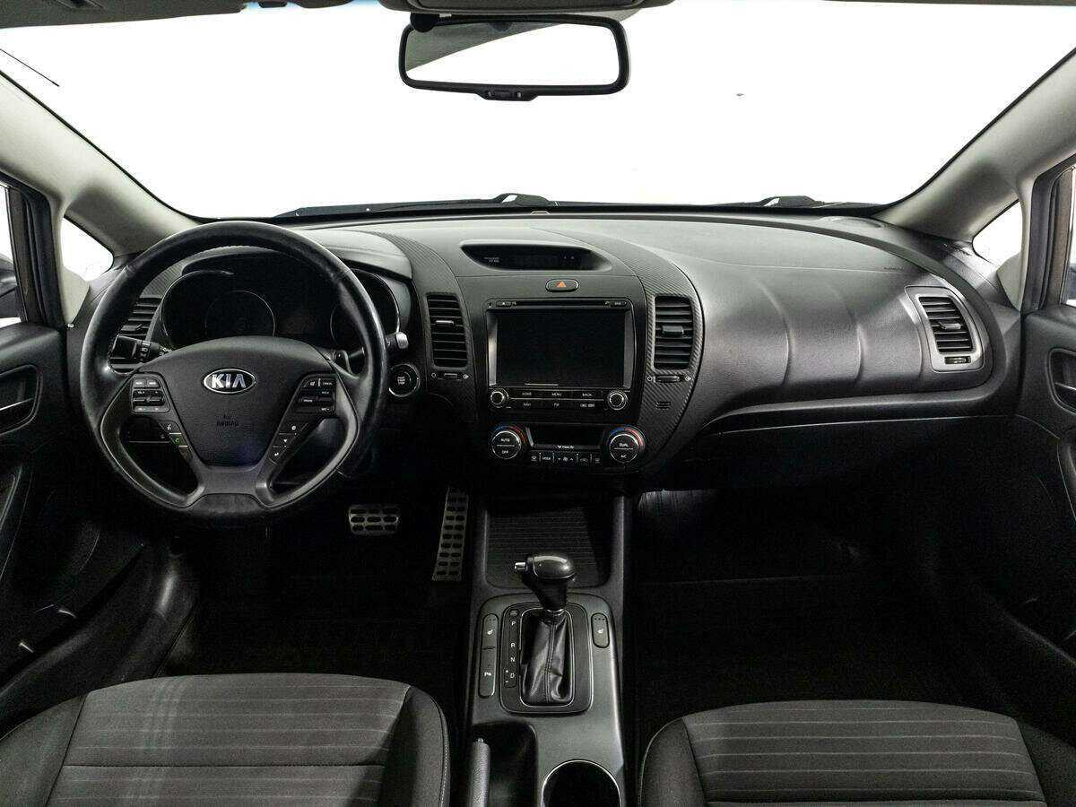 Kia Cerato с пробегом — 2014 год. Фото: #12