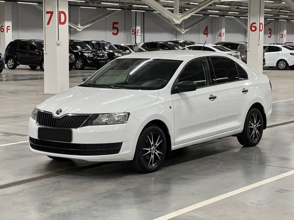 Skoda Rapid с пробегом — 2016 год. Фото: #0