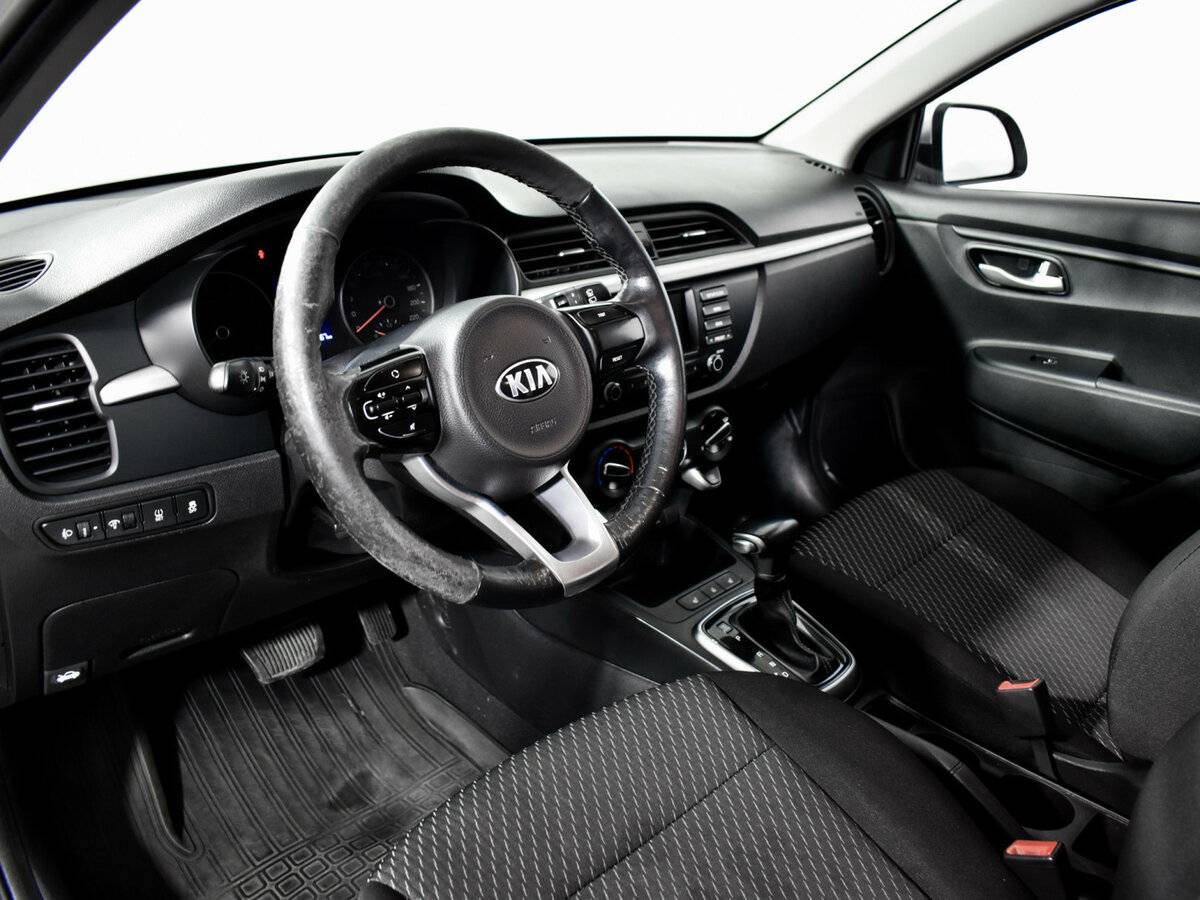 Kia Rio с пробегом — 2020 год. Фото: #8