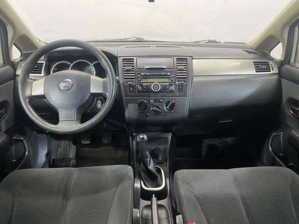Nissan Tiida с пробегом — 2013 год. Фото: #10