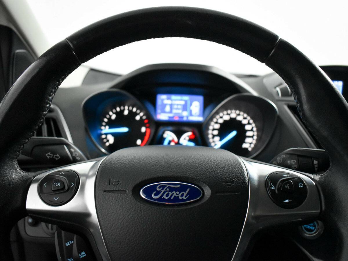 Ford Kuga с пробегом — 2013 год. Фото: #16
