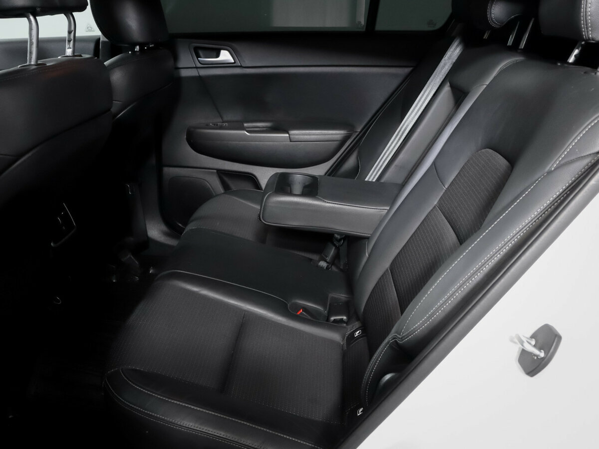 Kia Sportage с пробегом — 2016 год. Фото: #9