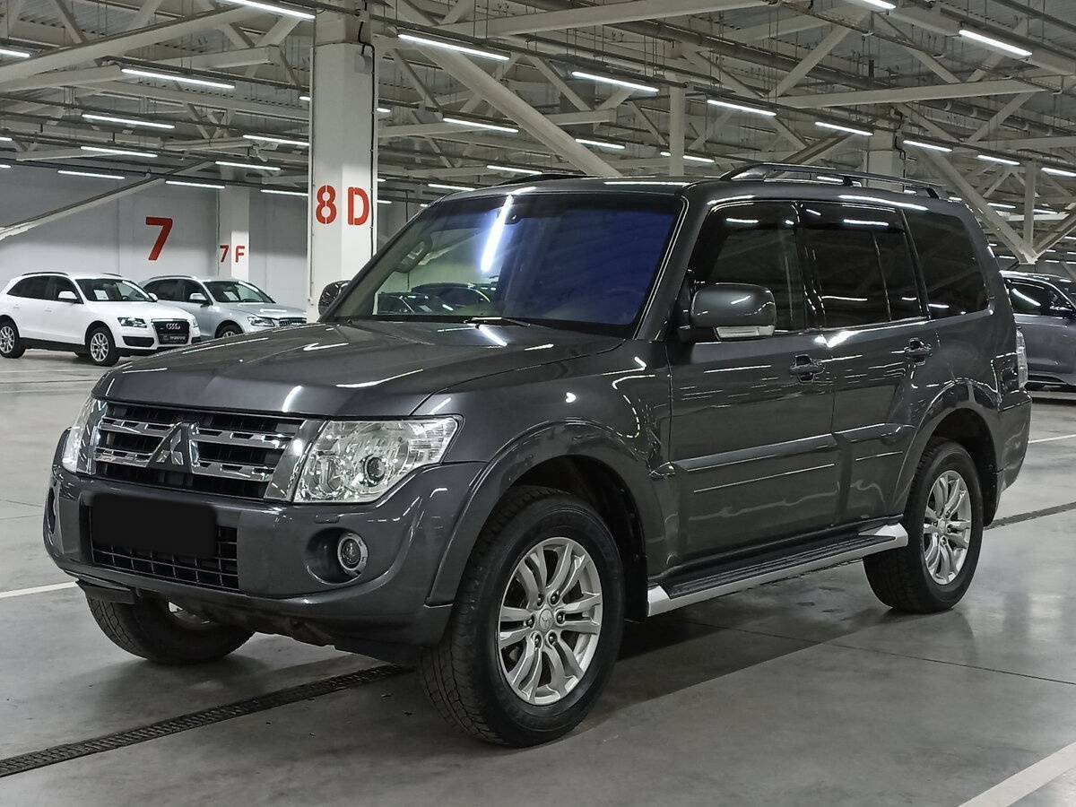 Mitsubishi Pajero с пробегом — 2012 год. Фото: #0