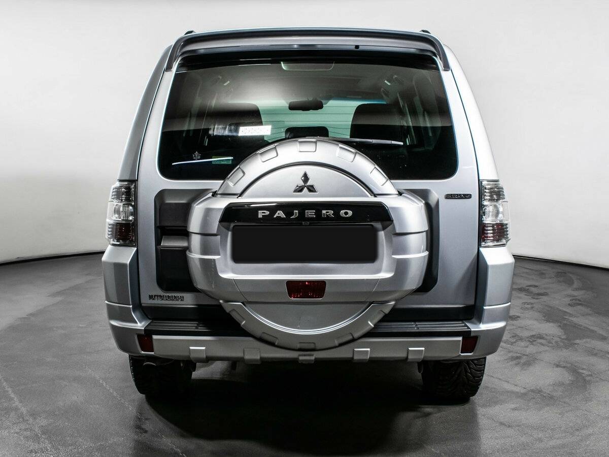 Mitsubishi Pajero с пробегом — 2012 год. Фото: #5