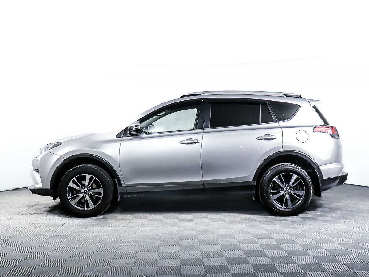 Toyota RAV4 с пробегом — 2019 год. Фото: #7