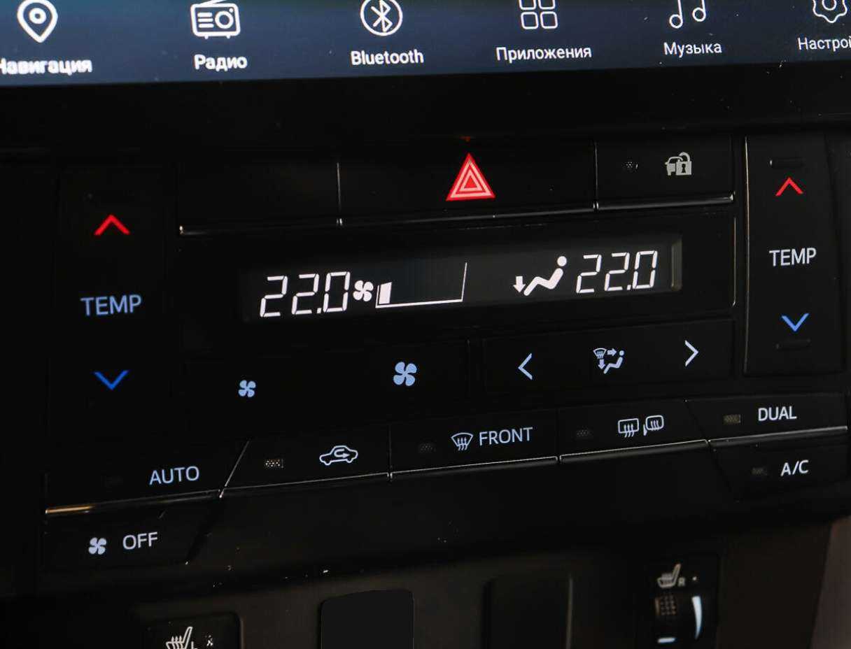 Toyota Camry с пробегом — 2014 год. Фото: #17