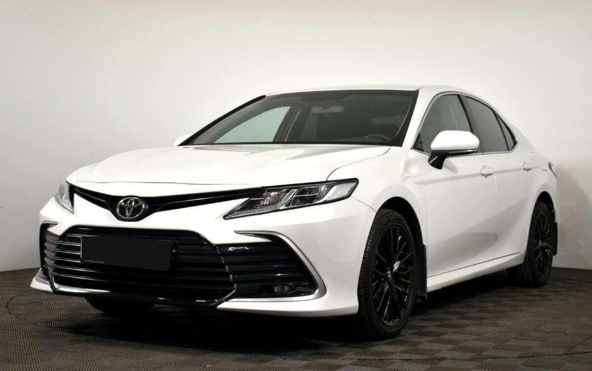 Toyota Camry с пробегом — 2021 год. Посмотреть фото