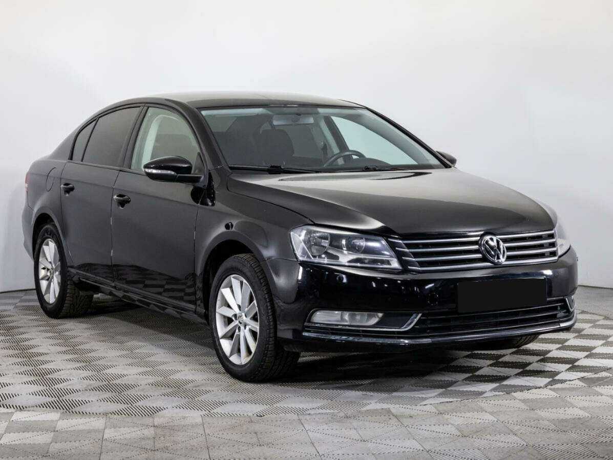Volkswagen Passat с пробегом — 2013 год. Фото: #2
