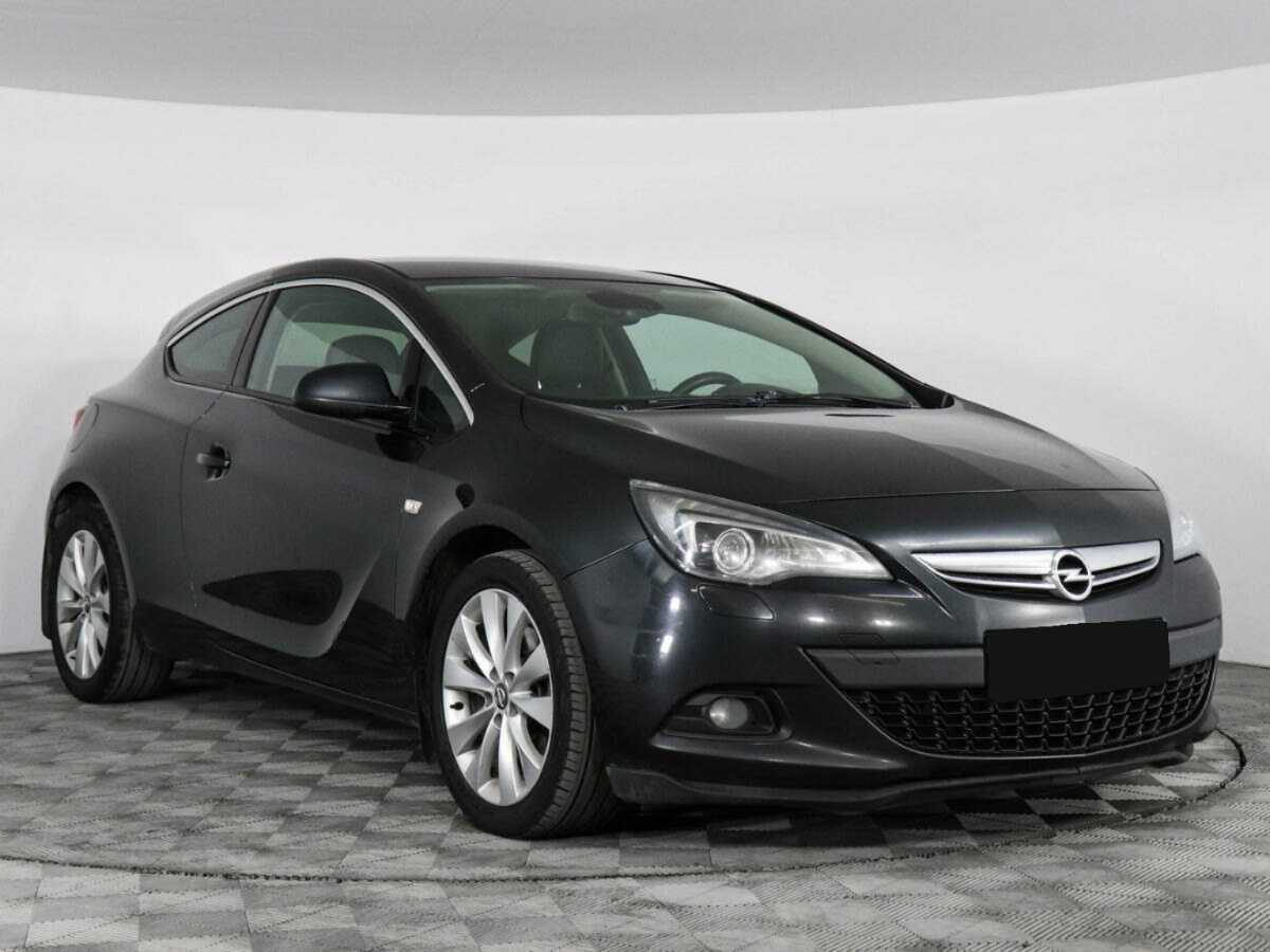 Opel Astra с пробегом — 2013 год. Фото: #1