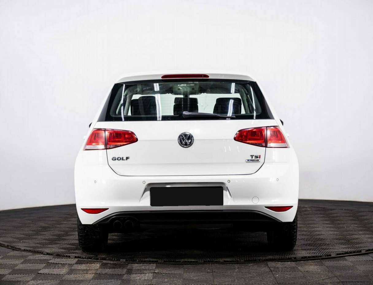 Volkswagen Golf с пробегом — 2014 год. Фото: #4