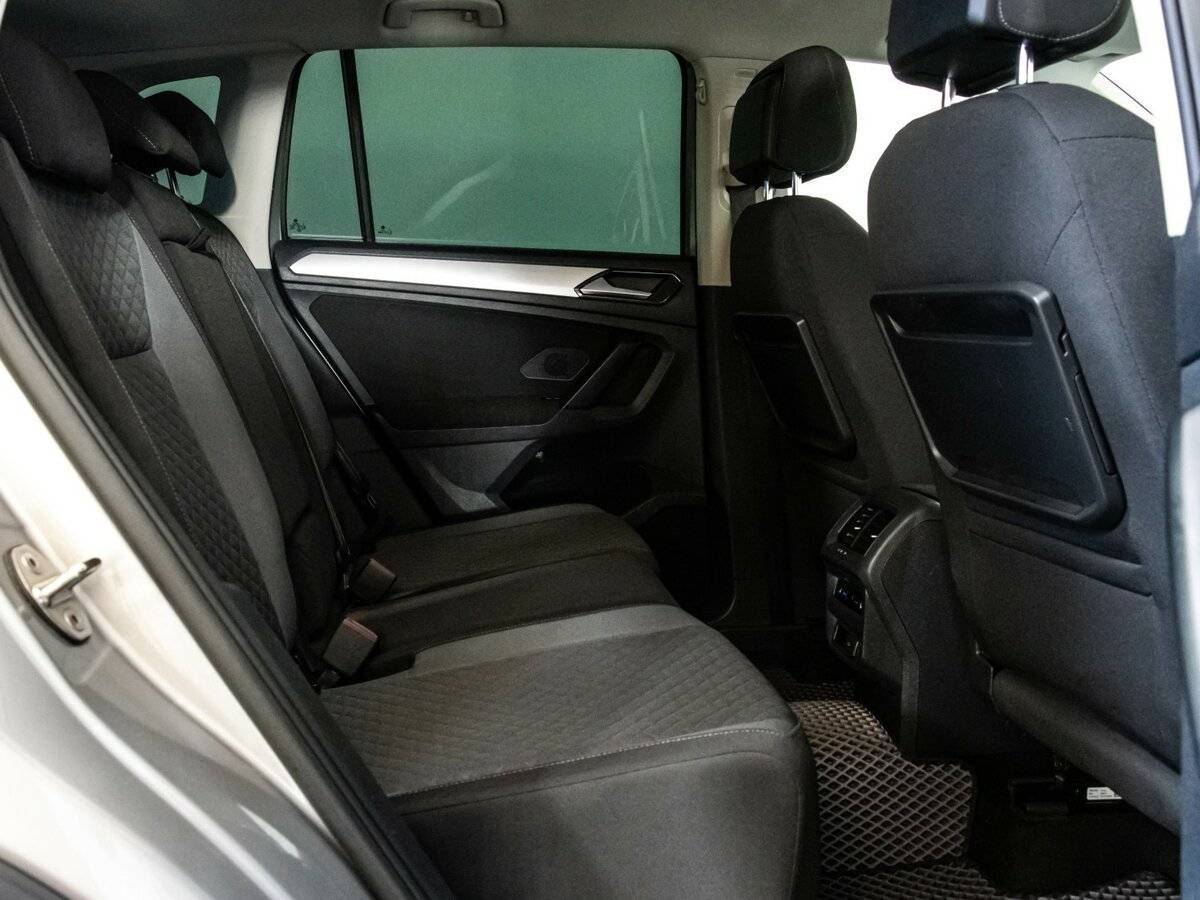 Volkswagen Tiguan с пробегом — 2017 год. Фото: #12