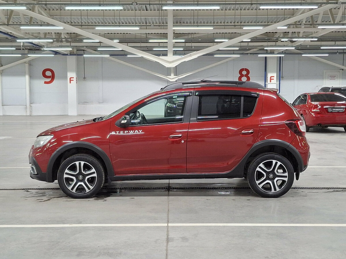 Renault Sandero с пробегом — 2018 год. Фото: #7