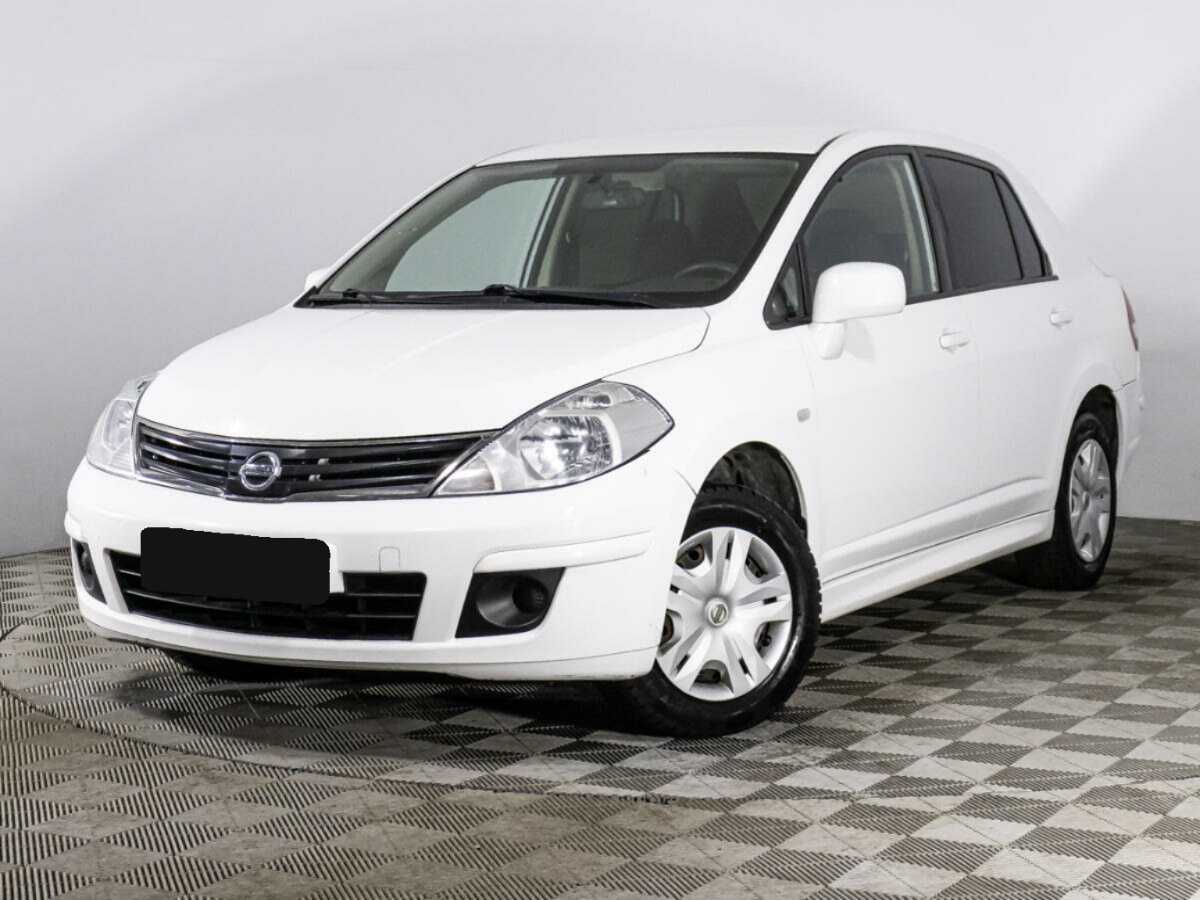 Nissan Tiida с пробегом — 2013 год. Фото: #0