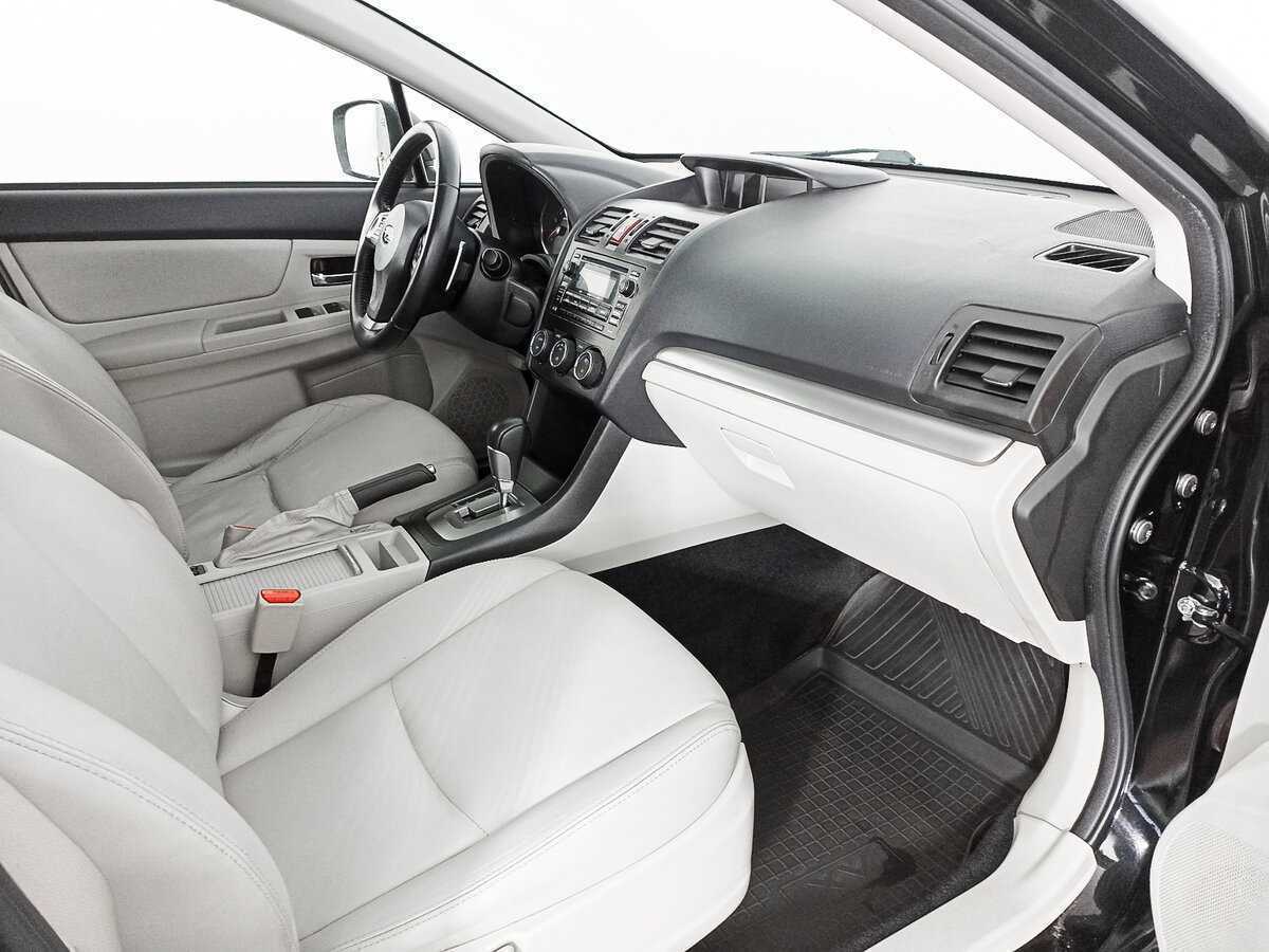 Subaru XV с пробегом — 2012 год. Фото: #11