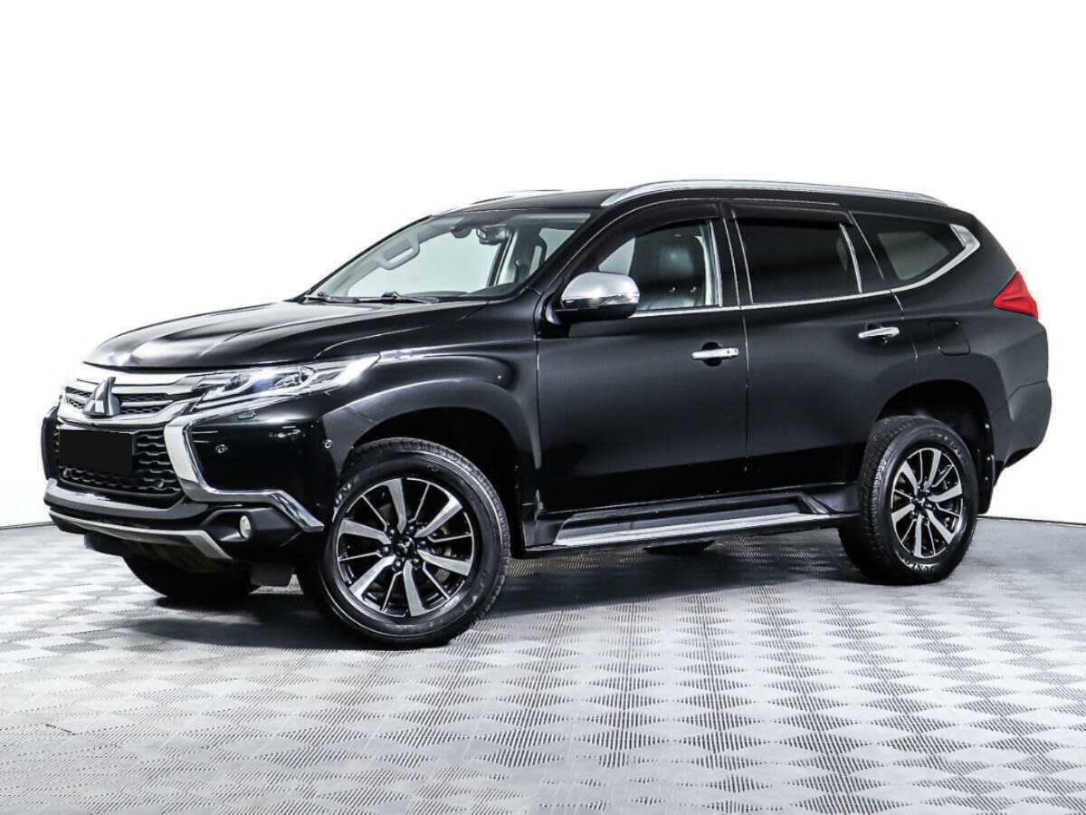 Mitsubishi Pajero Sport с пробегом — 2018 год. Посмотреть фото