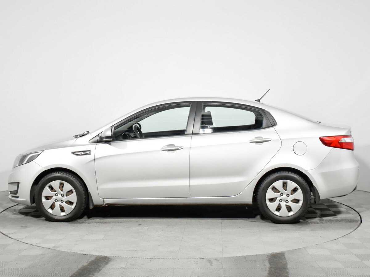 Kia Rio с пробегом — 2012 год. Фото: #7