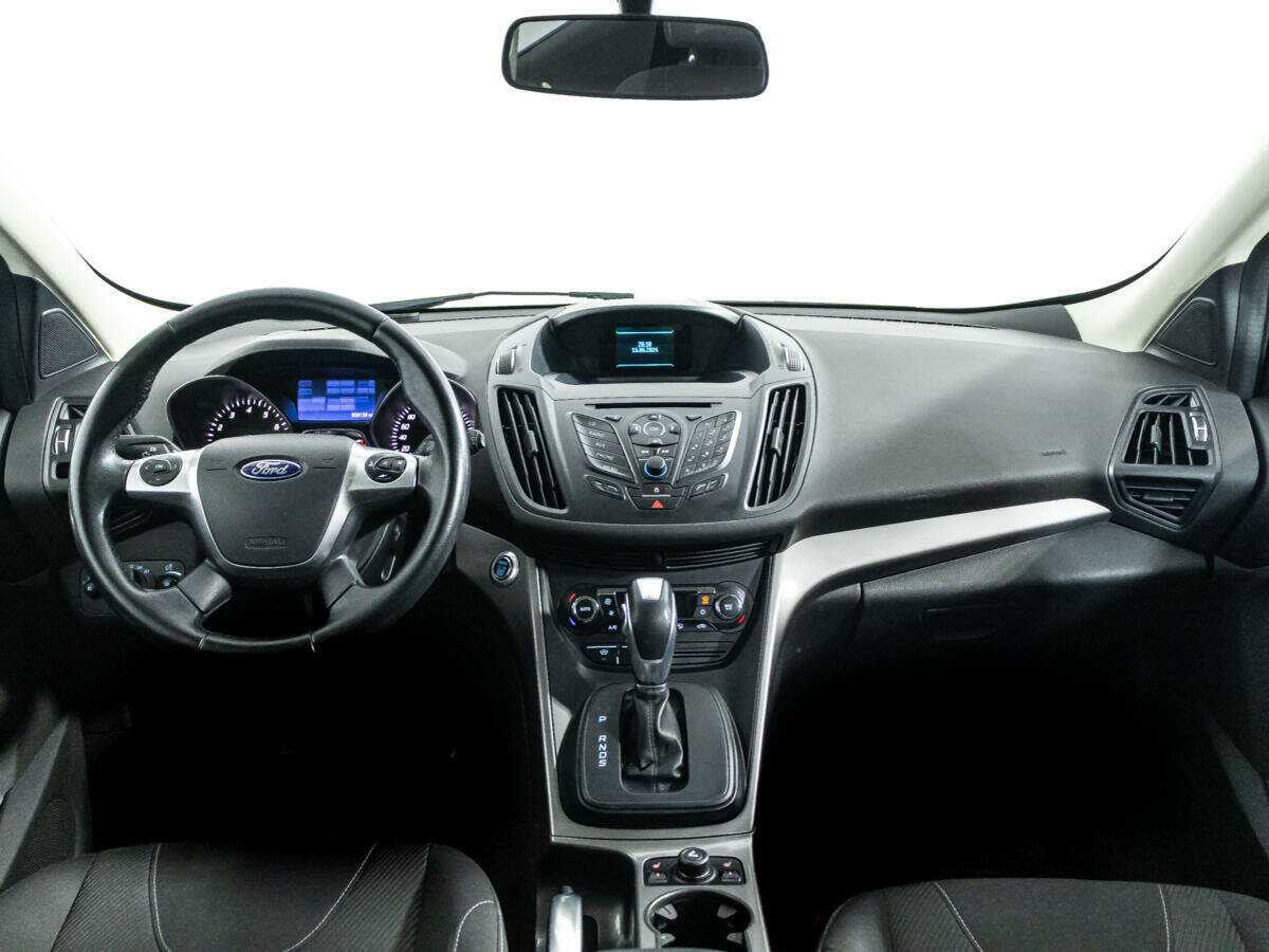 Ford Kuga с пробегом — 2016 год. Фото: #12