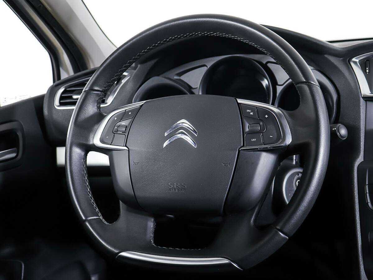 Citroen C4 с пробегом — 2015 год. Фото: #14