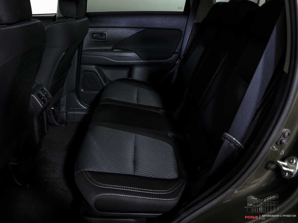 Mitsubishi Outlander с пробегом — 2019 год. Фото: #8