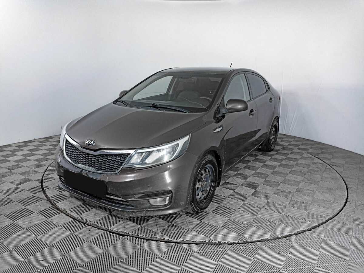 Kia Rio с пробегом — 2015 год. Посмотреть фото