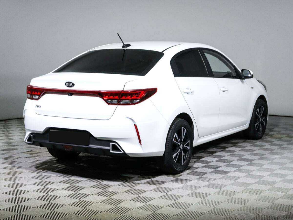Kia Rio с пробегом — 2021 год. Фото: #3